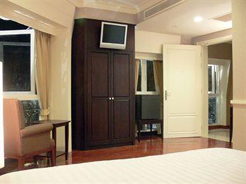 Aurum The River Place Khách sạn