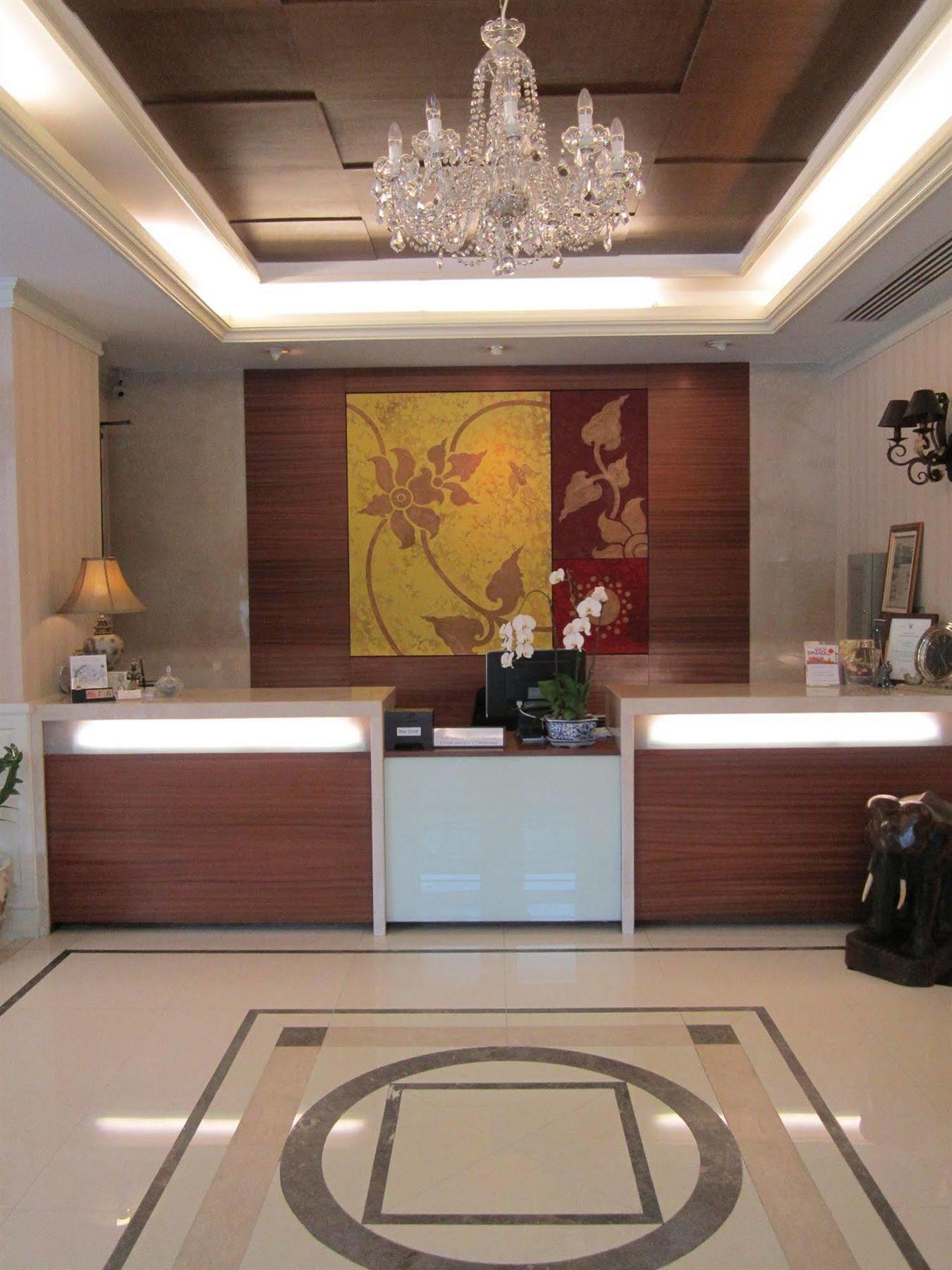 Khách sạn Aurum The River Place 4*